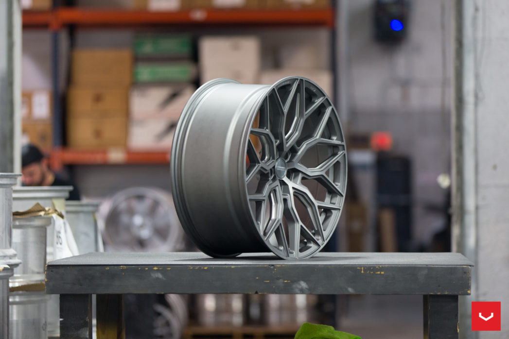 Vossen HF-2 19" 8,5J ET32 + 9,5J ET40 5x114,3 Tinted Matte Gunmetal - obrazek 8