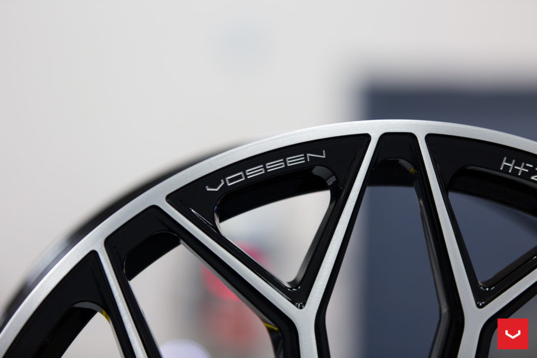 Vossen HF-2 20" 9J ET35 + 10J ET45 5x120 Brushed Gloss Black - obrazek 10
