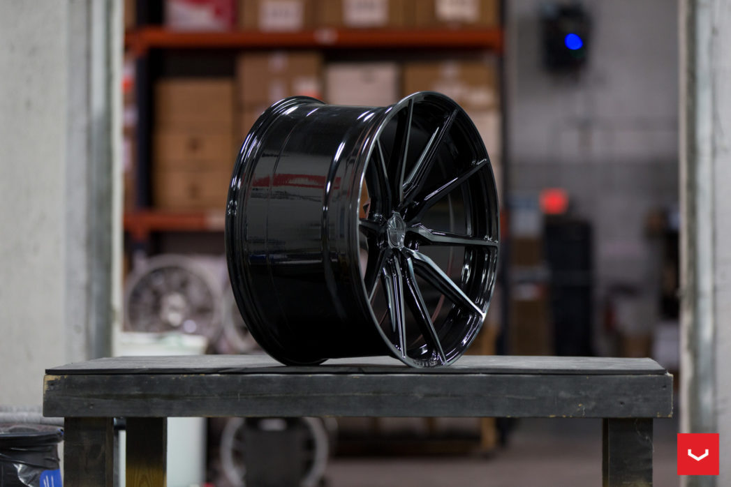 Vossen HF-3 20" 9J ET32/ET38 + 10J ET45 5x114,3 Double Tinted Gloss Black - obrazek 8