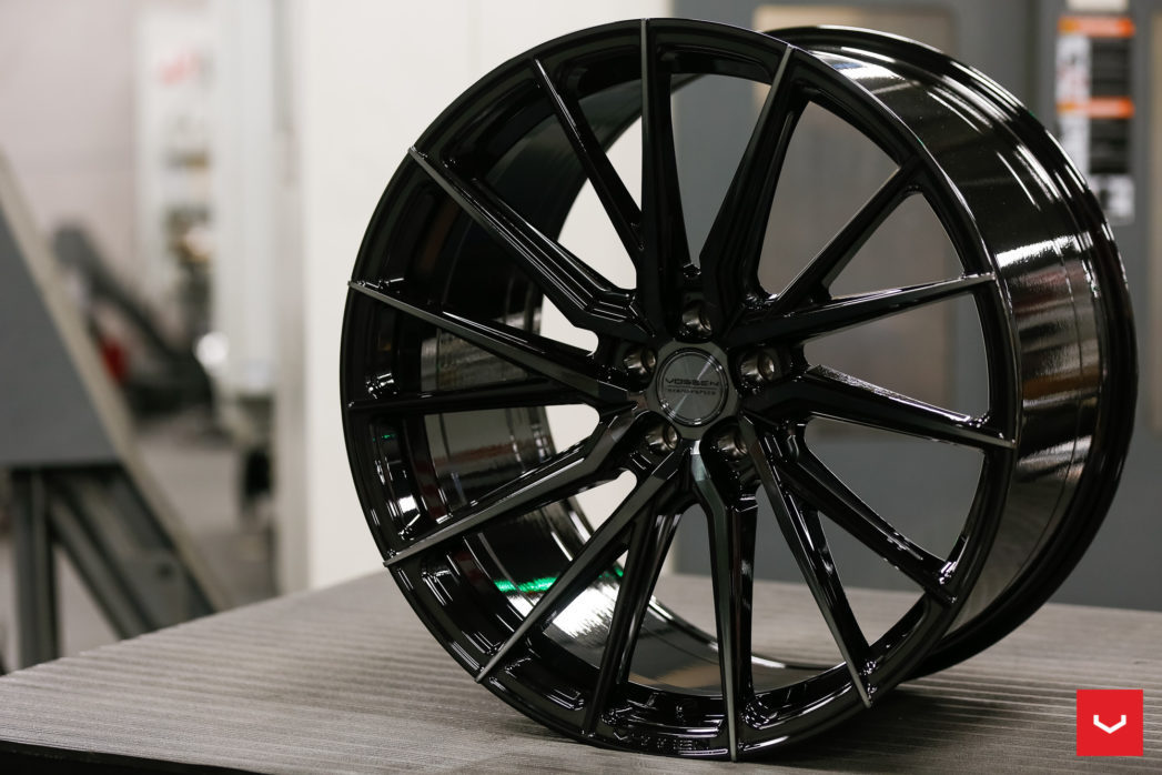 Vossen HF-4T 20" 9J ET32/ET38 + 10,5J ET45 5x114,3 Tinted Gloss Black - obrazek 9