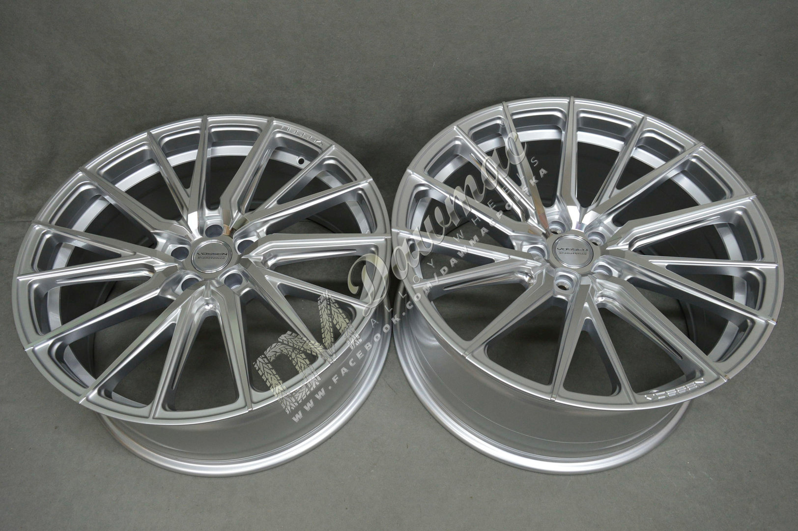 Vossen HF-4T 21" 9J ET32 + 10,5J ET30/ET42 5x112 Silver Polished - obrazek 5