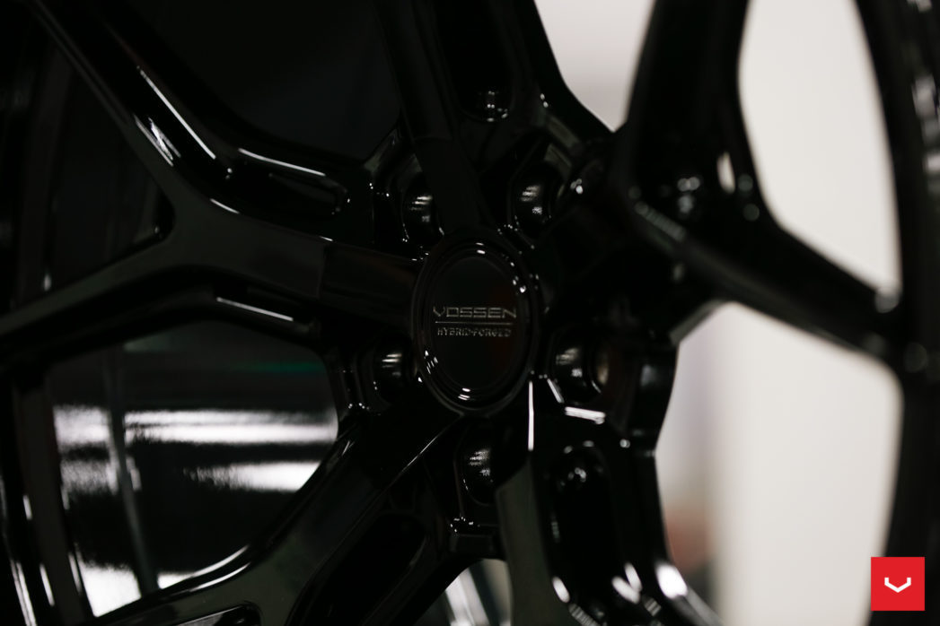 Vossen HF-5 20" 9,5J ET25 + 10,5J ET45 5x114,3 Gloss Black - obrazek 11