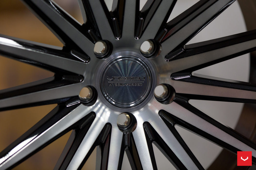 Vossen VFS-2 20" 9J ET32/ET38 + 10,5J ET45 5x114,3 Tinted Gloss Black - obrazek 11