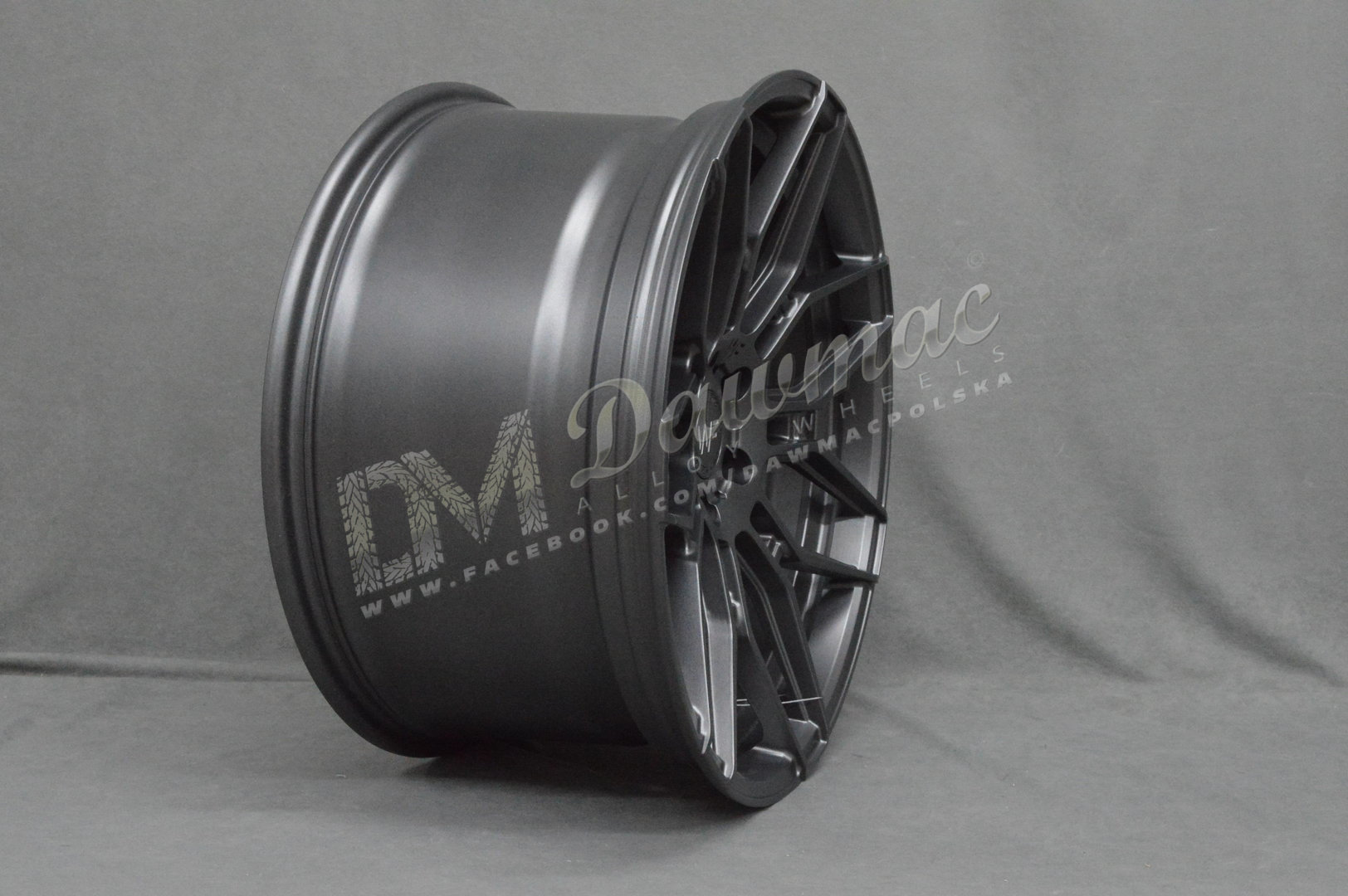 Wheelforce CF.2-FF 20" 9J ET30 + 10J ET45 5x112 Dark Steel - obrazek 4