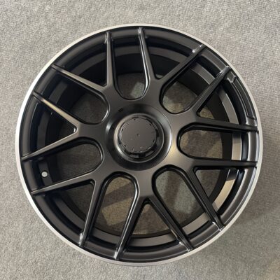 MODEL: IN7040 19" 8J 5X112 ET43 BLACK HALF MATT POLISHED LIP