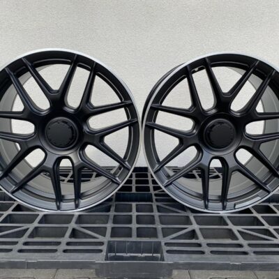 Model: 762B 19" 8,5J ET38 + 9,5J ET48 5x112