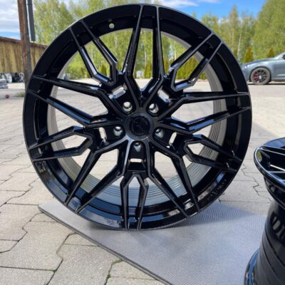 Concaver CVR6 19" 9J ET20 5x112 Double Tinted Black