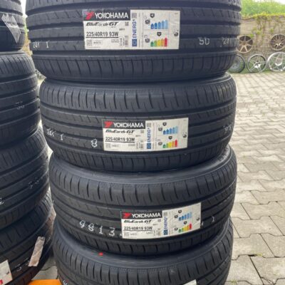 YOKOHAMA BLUEARTH-GT AE51 225/40 R19 93W XL RG